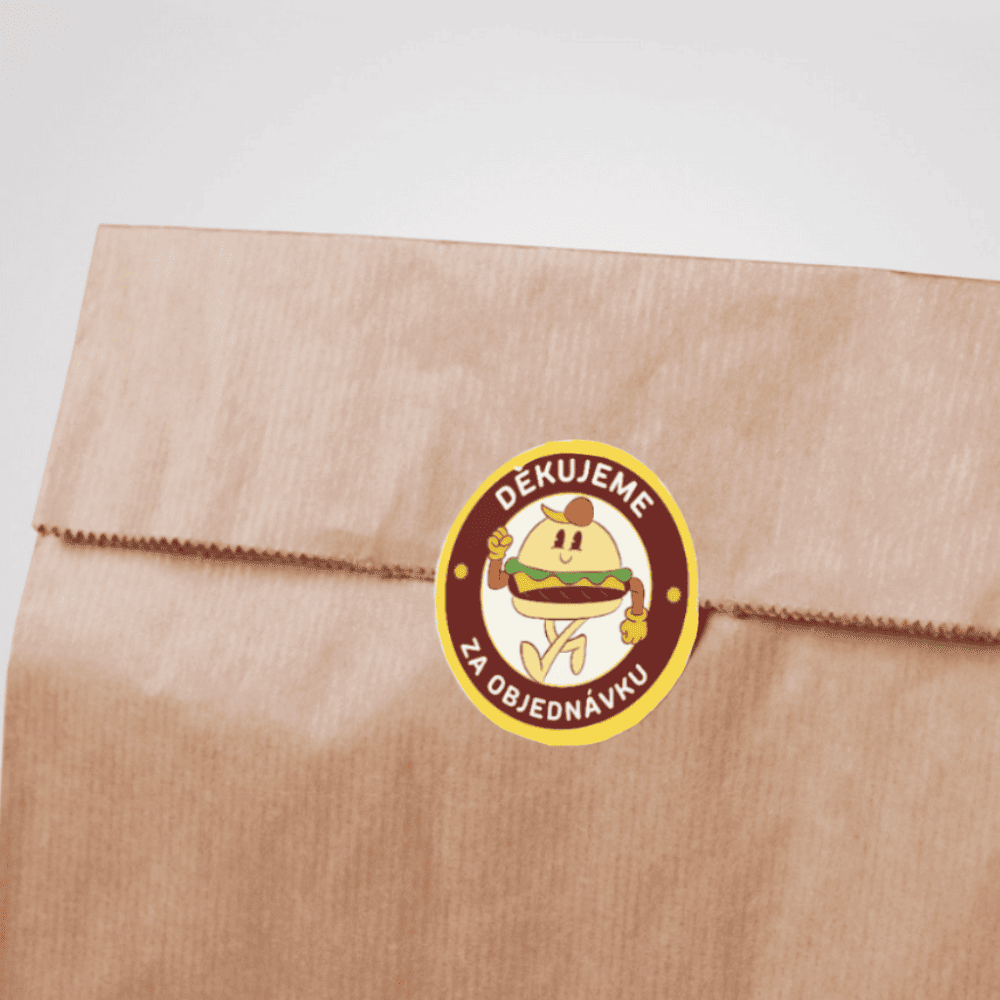 Produktová samolepka na balíčku